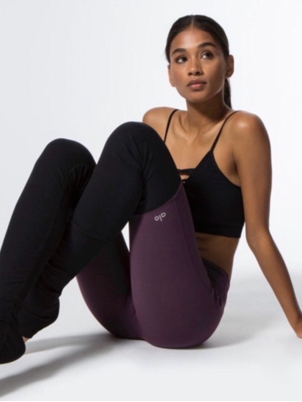 ALO Yoga color block Leggings in Plum and black size L - Picture 6 of 6